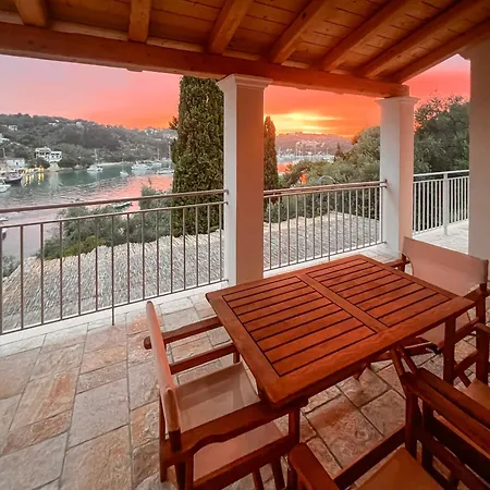 וילה Cliff Pool Over-looking Bay Paxos Lákka